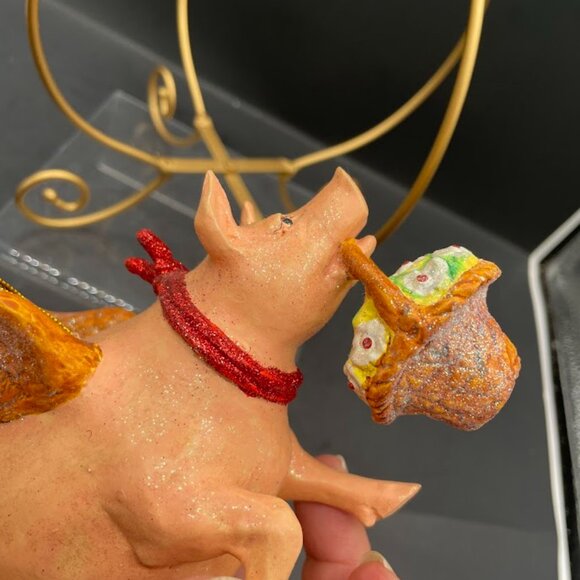 Resin Flying Pig with Flower Basket Glitter Pig Ornament with Display Stand - Picture 9 of 9